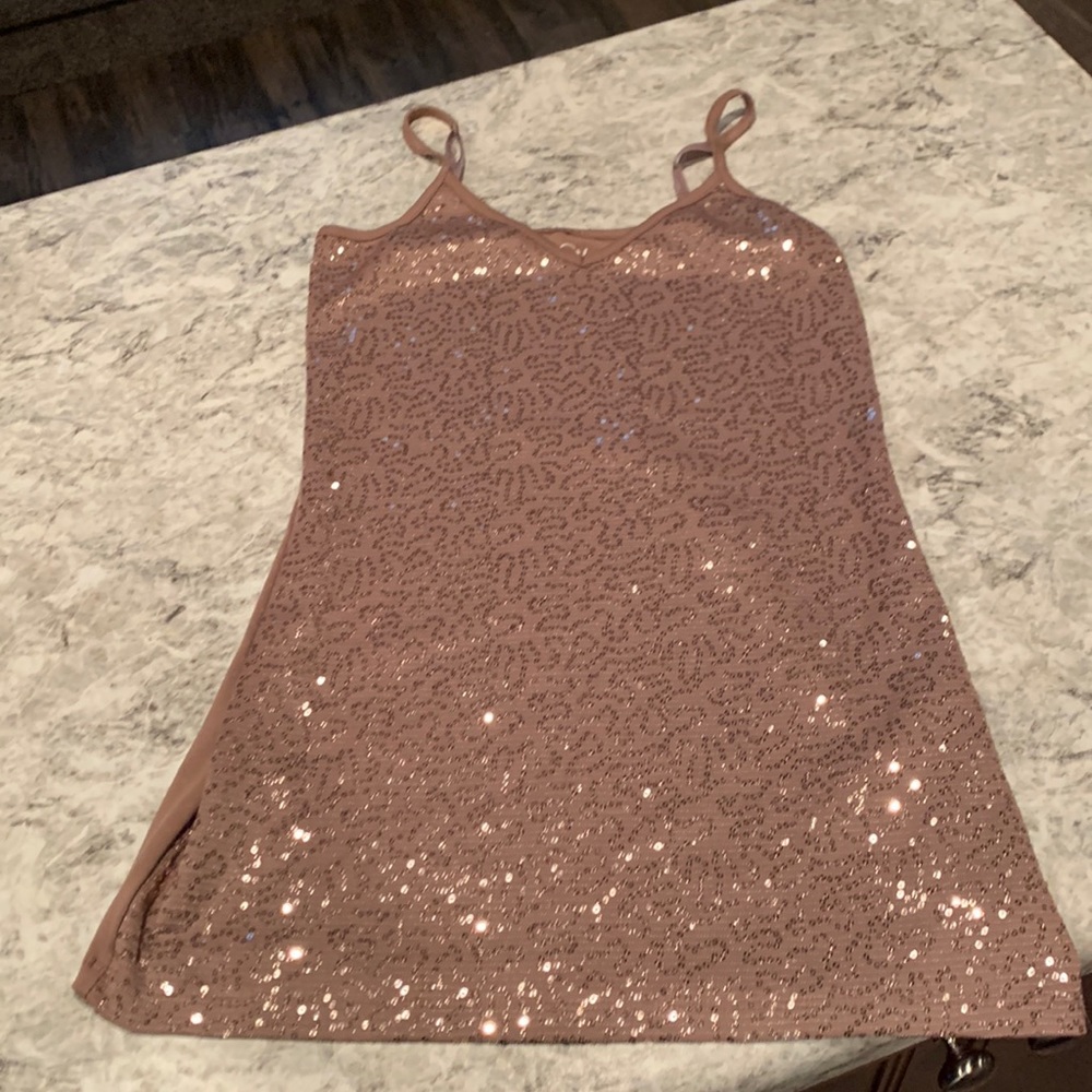 Vanity tank top size medium